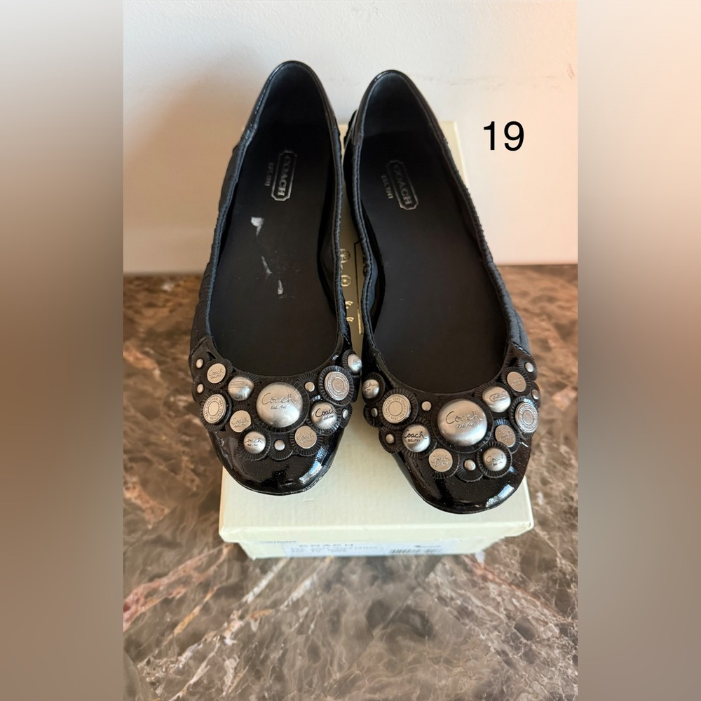 Coach Venus Flats in Black. In Woman's Size 7. In Original Packaging. (19)